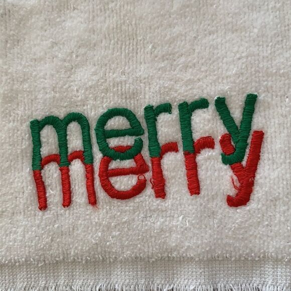 2 Vtg white Christmas hand towels - Picture 3 of 6